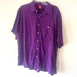 CONDITION: NEW (Easy to wrinkle)